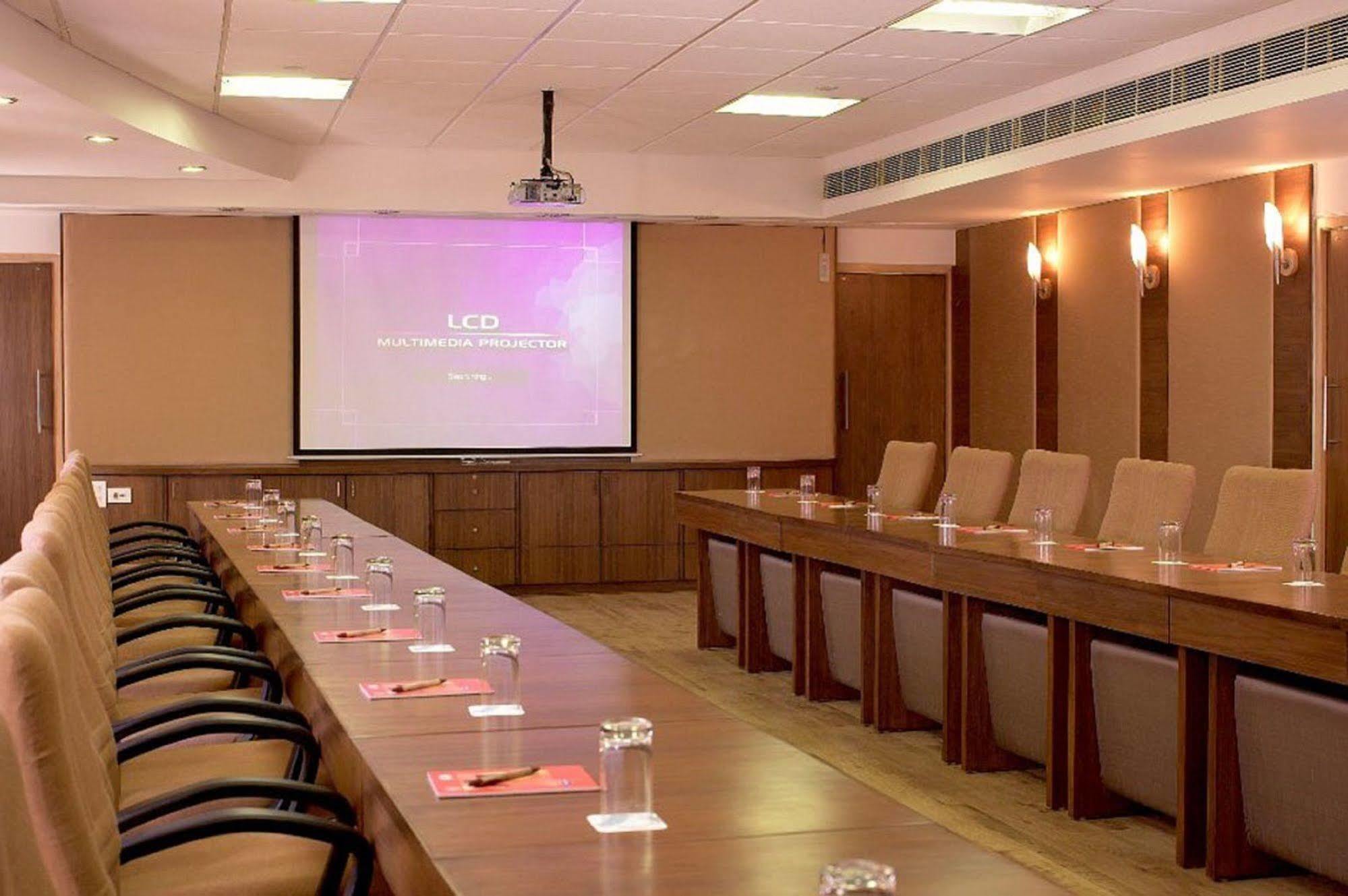 Cambay Sapphire, Gandhinagar Hotel Luaran gambar